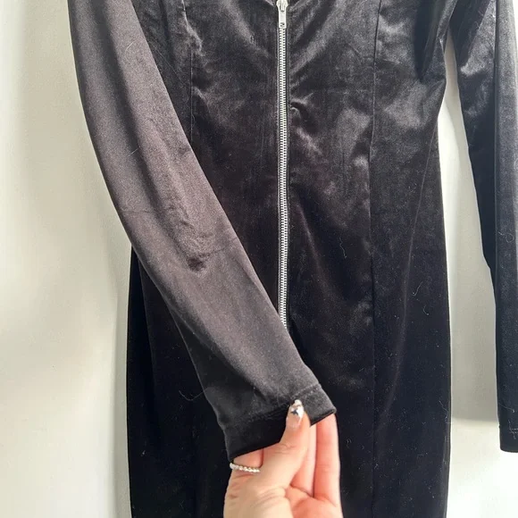 H&M‎ dress - Picture 4 of 5